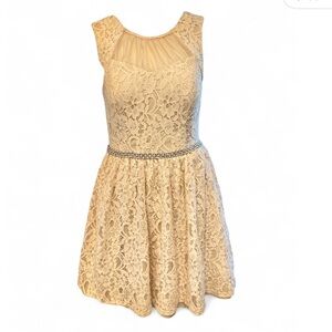 Women’s Y2K Cream Lace Overlay Formal Dress With Rhinestone belt
